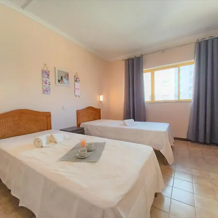 Apartamento Clube Da Rocha